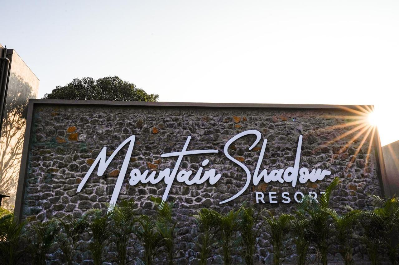 Mountain Shadow Resort イガットプリ エクステリア 写真